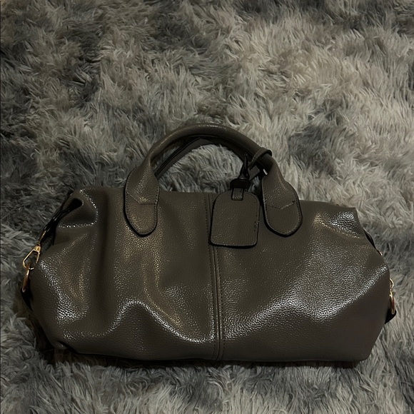 Elegant Gray Leather Handbag - Picture 1 of 3